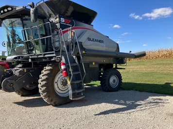 Main image Gleaner S97