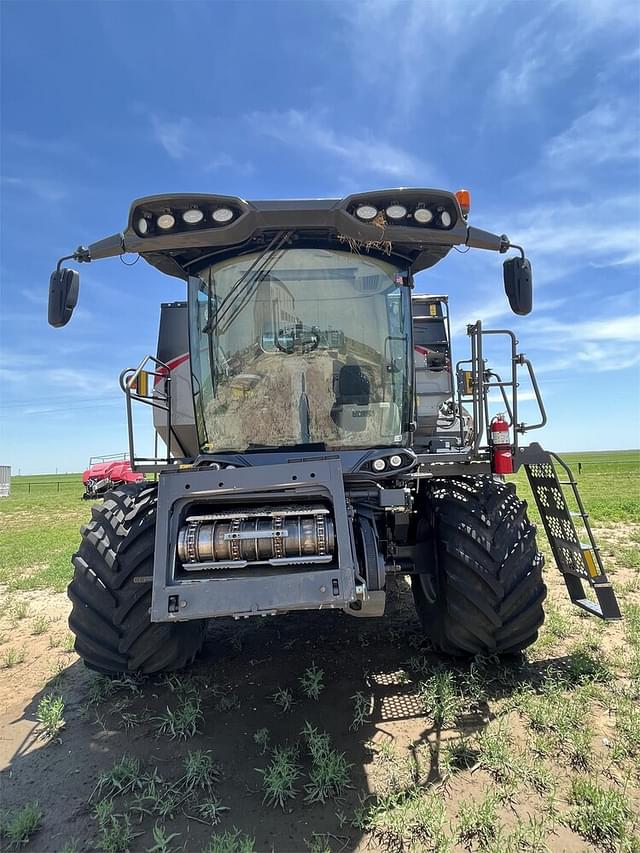 Image of Gleaner S98 equipment image 3