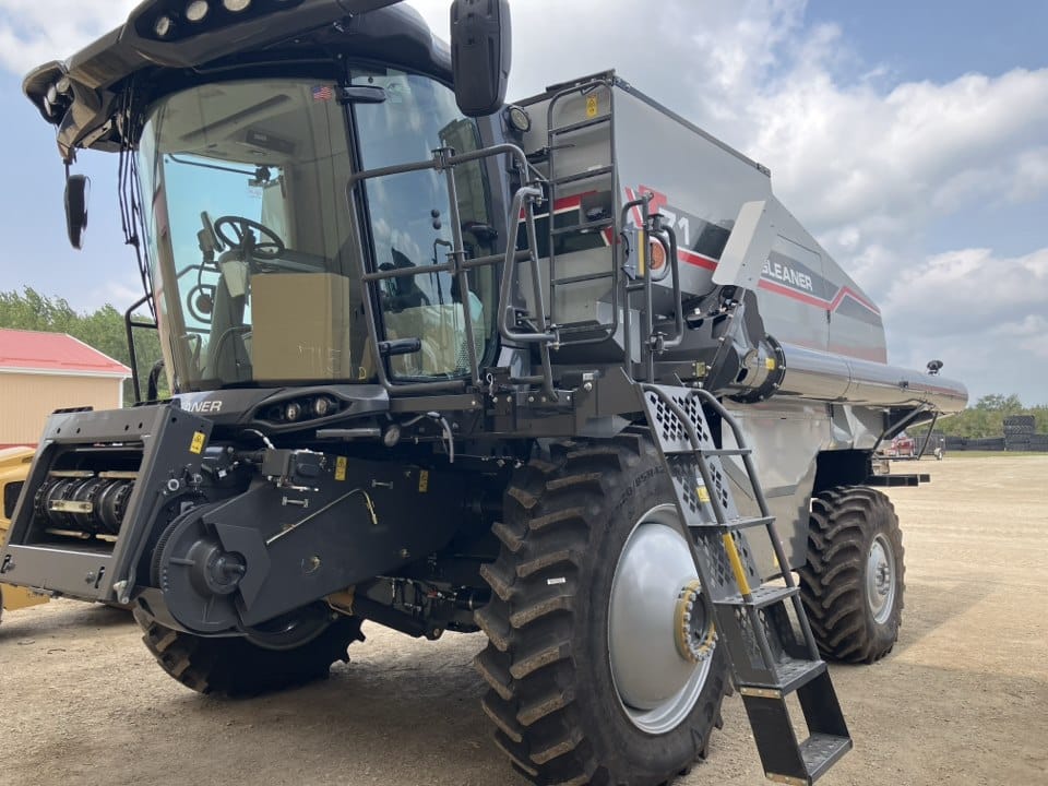 2025 Gleaner T71 Equipment Image0