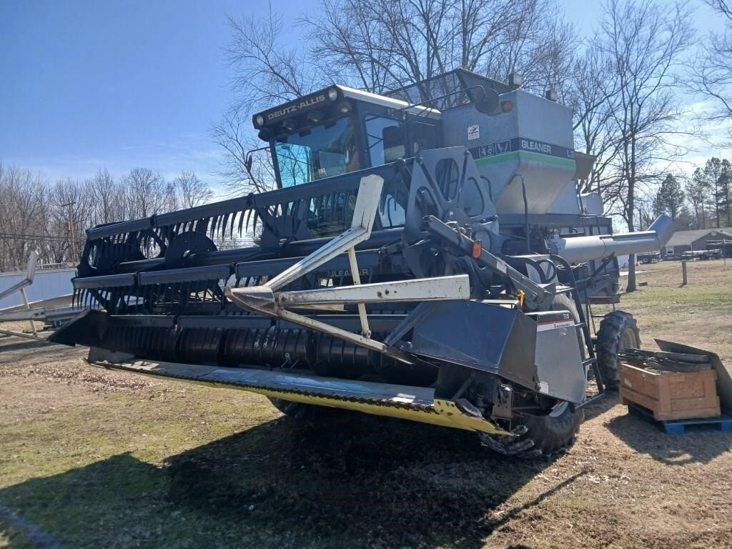 Gleaner L3 Equipment Image0