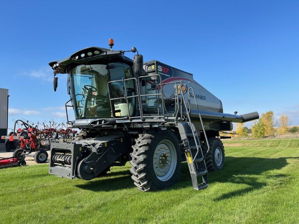 Main image Gleaner S97