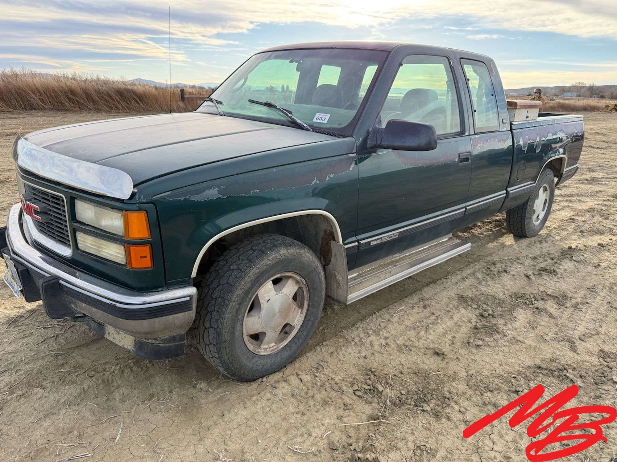 GMC 1500 Equipment Image0