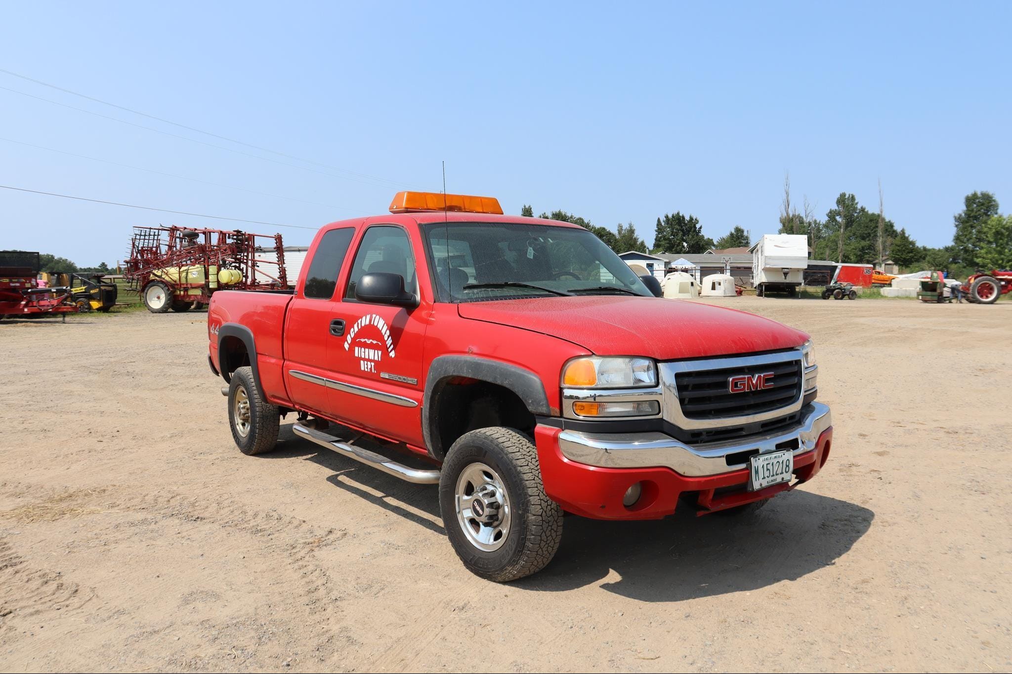 GMC 2500 Equipment Image0