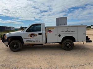 2002 GMC 2500HD Image