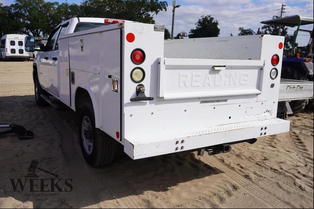 Image of GMC 2500HD equipment image 2