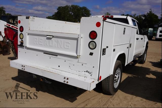 Image of GMC 2500HD equipment image 1