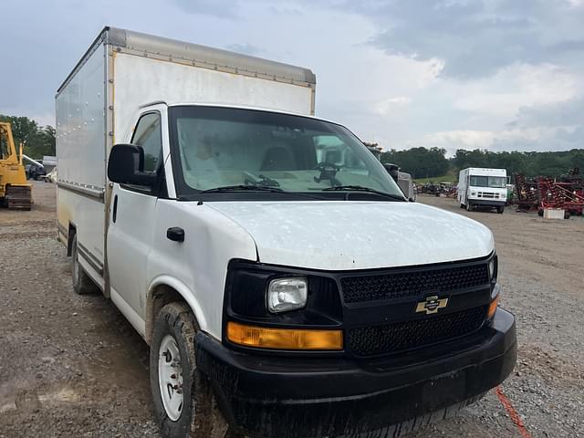 Image of GMC 3500 equipment image 4