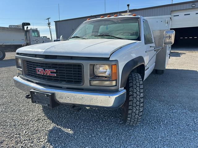 Image of GMC 3500 equipment image 2