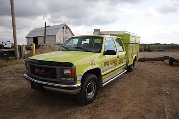 GMC 3500 Equipment Image0