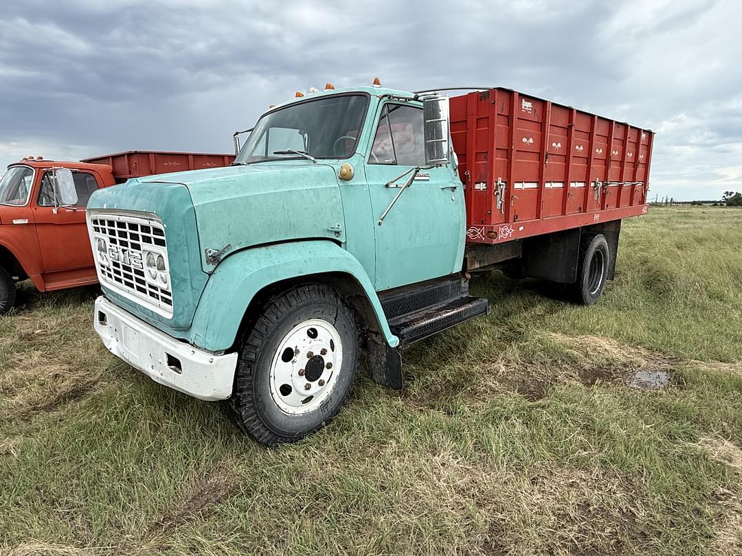 Image of GMC 5500 Primary image