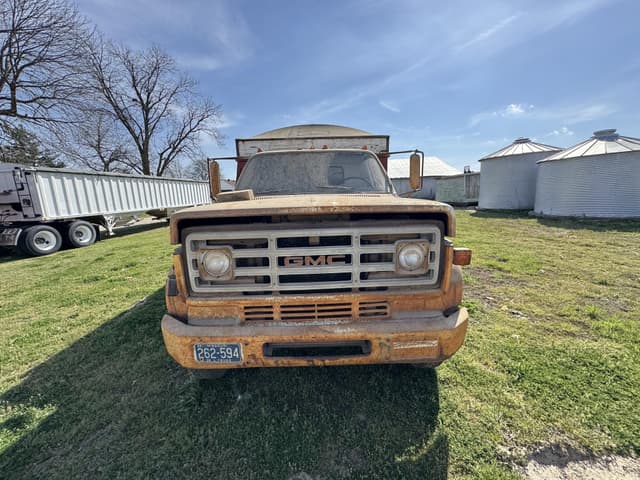 Image of GMC 6000 equipment image 3