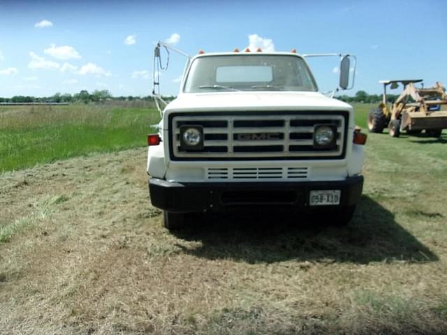 Image of GMC 6000 equipment image 1