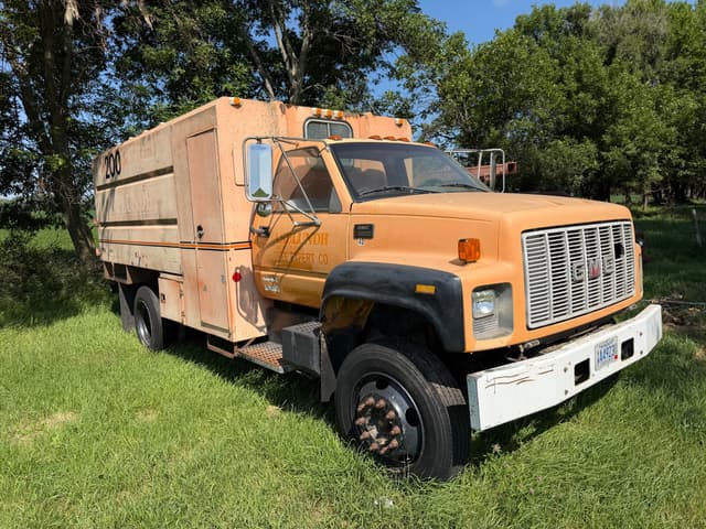 Image of GMC C6500 equipment image 1