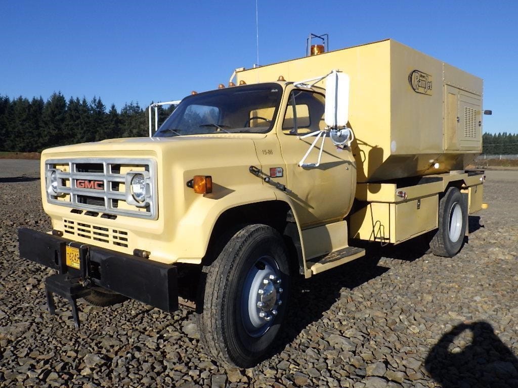 GMC 7000 Equipment Image0
