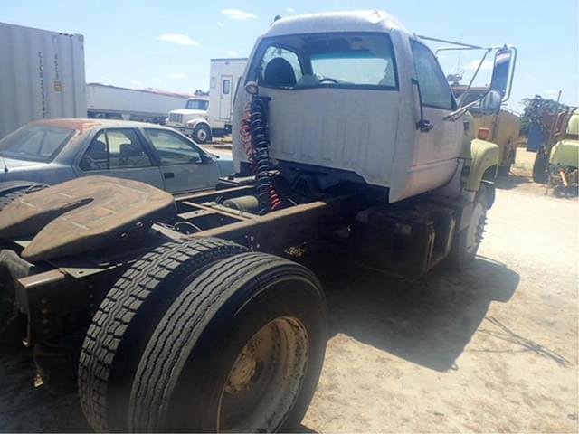 Image of GMC 7500 equipment image 4