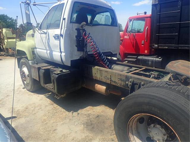 Image of GMC 7500 equipment image 2