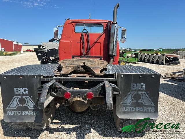 Image of GMC 9500 equipment image 2