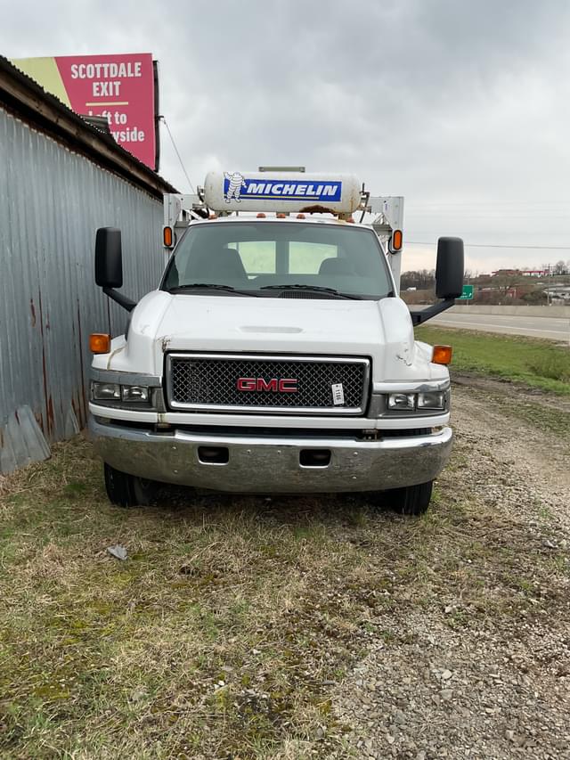 Image of GMC C5500 equipment image 1