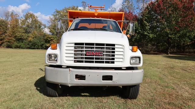 Image of GMC C6500 equipment image 2