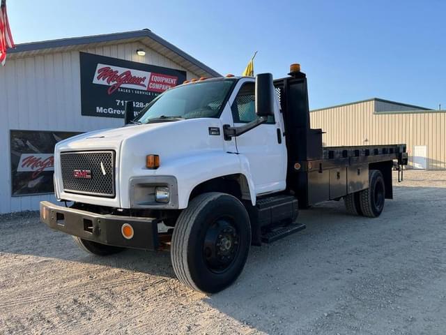 Image of GMC C8500 equipment image 1