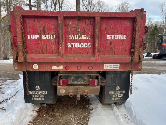 Image of GMC C6500 equipment image 4