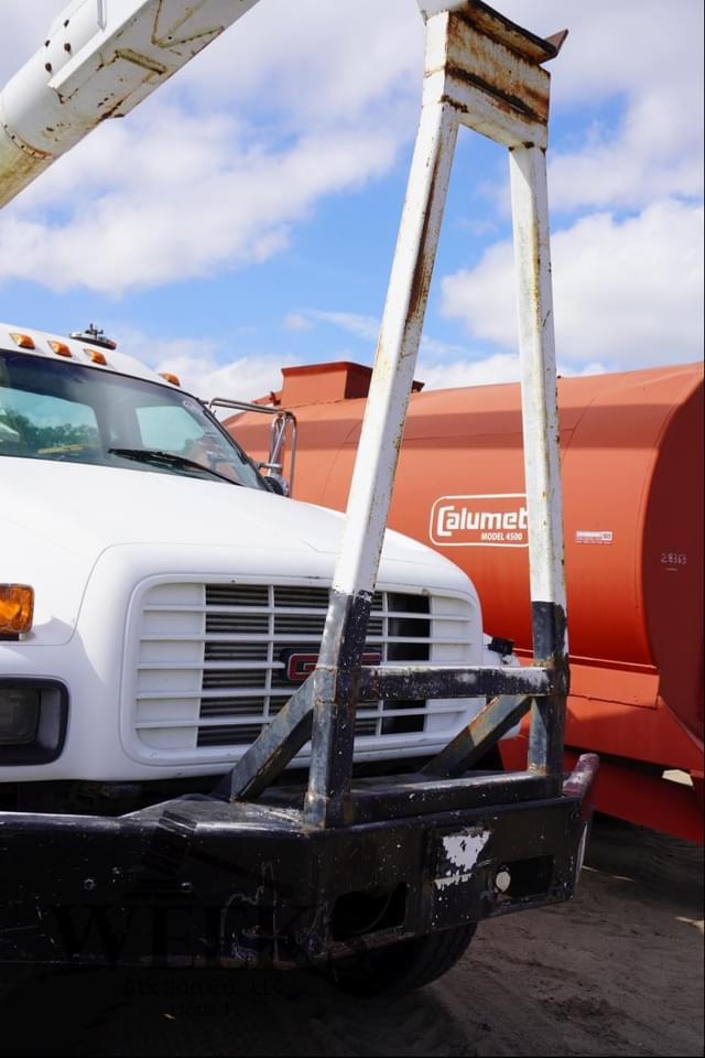 Image of GMC 7500 equipment image 2