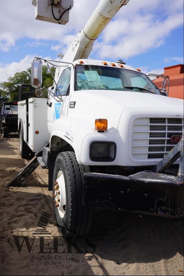 Image of GMC 7500 equipment image 3