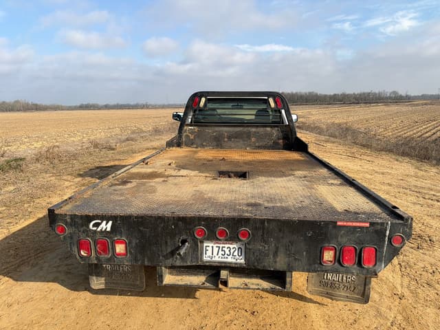 Image of GMC 3500 equipment image 3