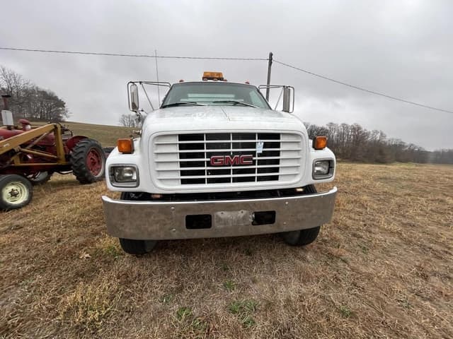 Image of GMC Topkick equipment image 1