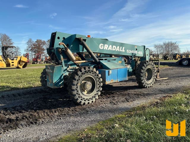 Image of Gradall 534D9-45 equipment image 4