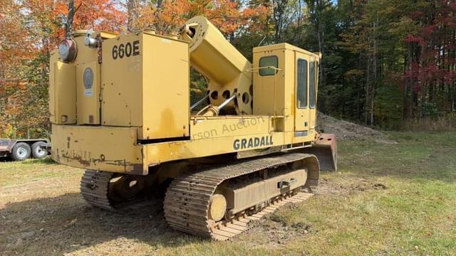 Image of Gradall C660E equipment image 2