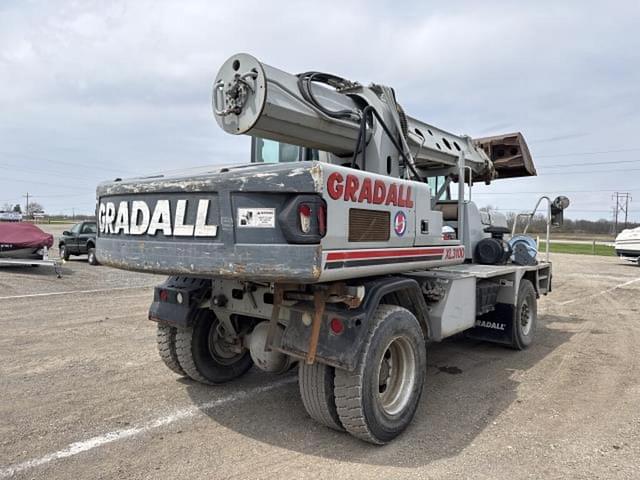 Image of Gradall XL3100 equipment image 2