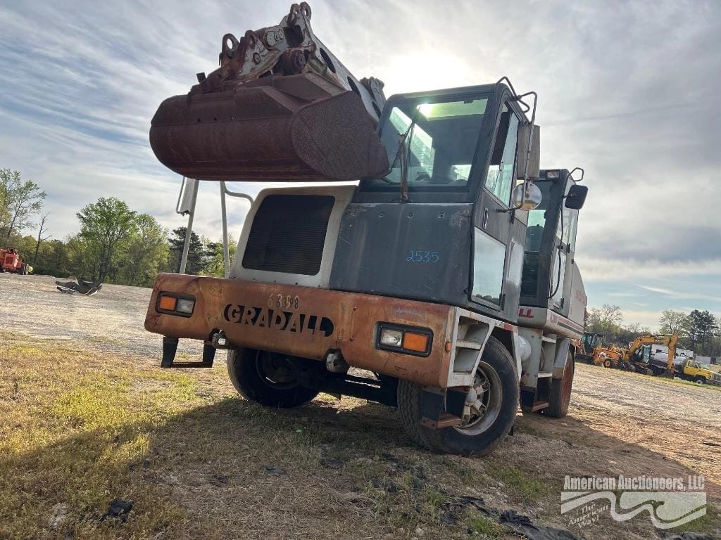 Gradall XL3100 Equipment Image0