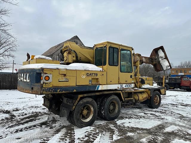 Image of Gradall XL4100 equipment image 4