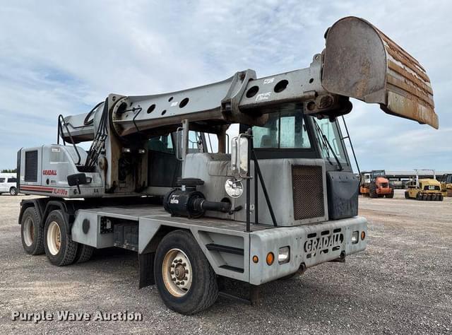 Image of Gradall XL 4100 III equipment image 2