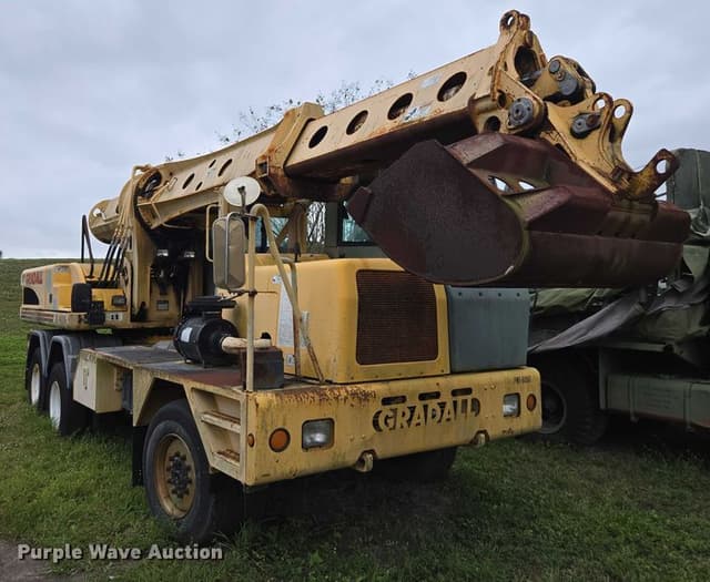 Image of Gradall XL 4100 II equipment image 2