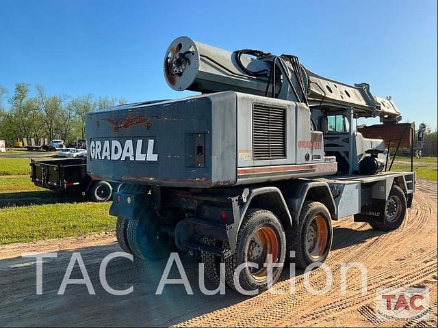 Image of Gradall XL5100 equipment image 4