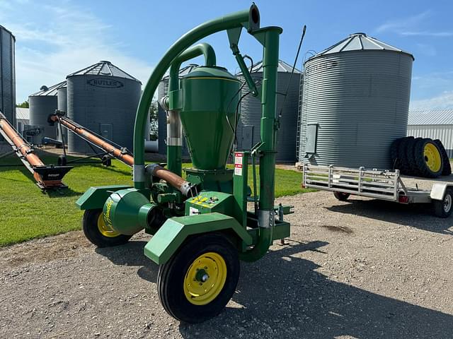 Image of Grain Handler 5250 equipment image 1