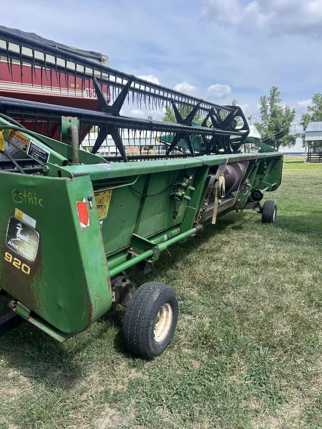 Image of John Deere 920 equipment image 1