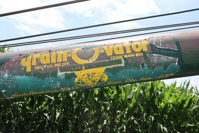 Image of Grain-O-Vator 10x56 equipment image 4