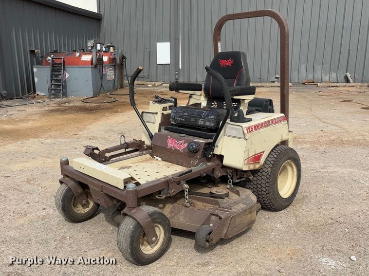 Grasshopper 125V Equipment Image0