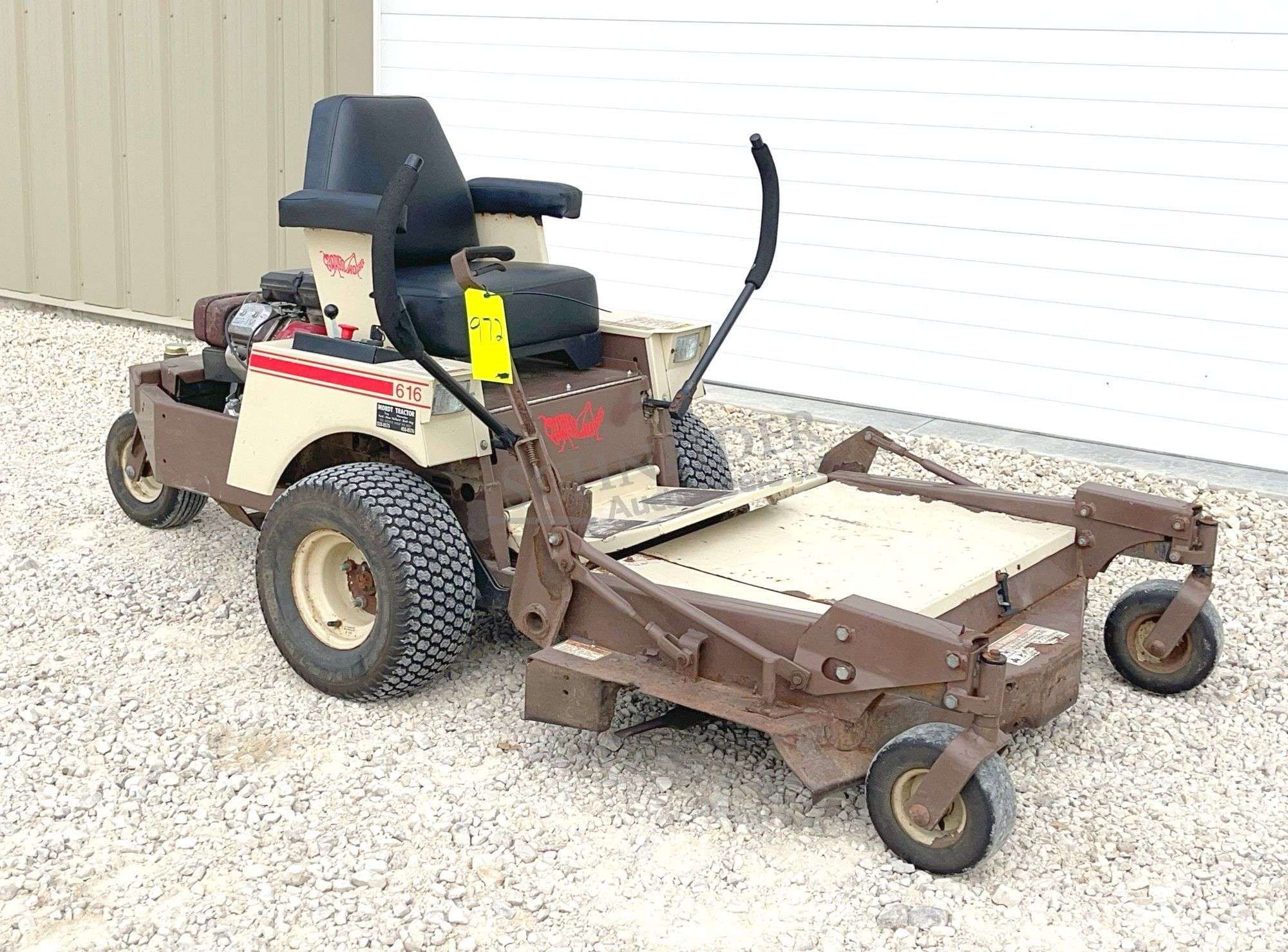 Grasshopper 616 Equipment Image0