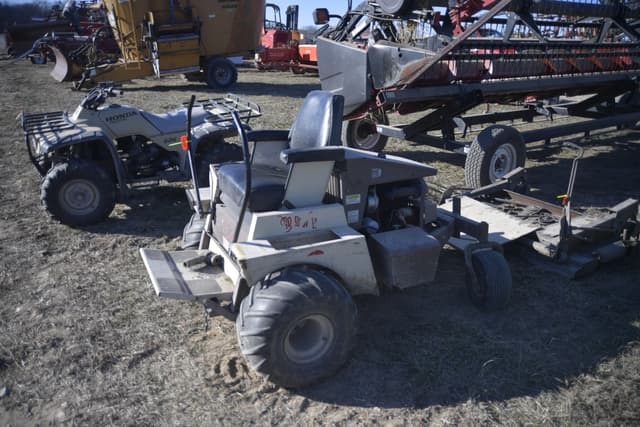 Image of Grasshopper 725 equipment image 1