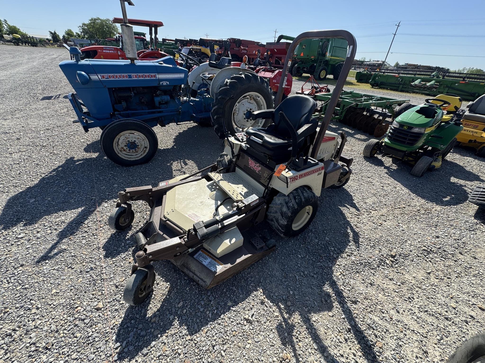 Grasshopper 725D Equipment Image0