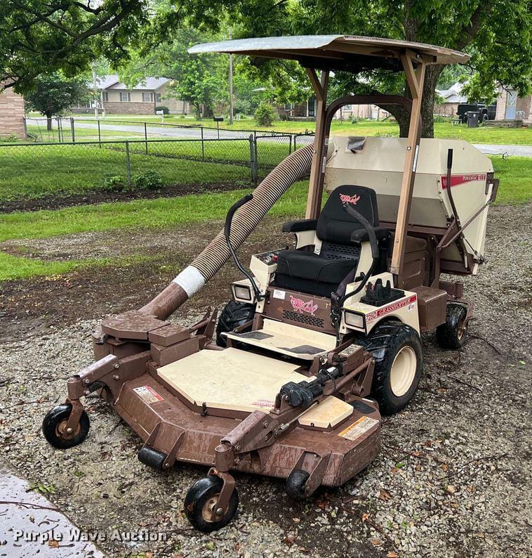 SOLD - Grasshopper 725D ZTR lawn mower Other Equipment with 365