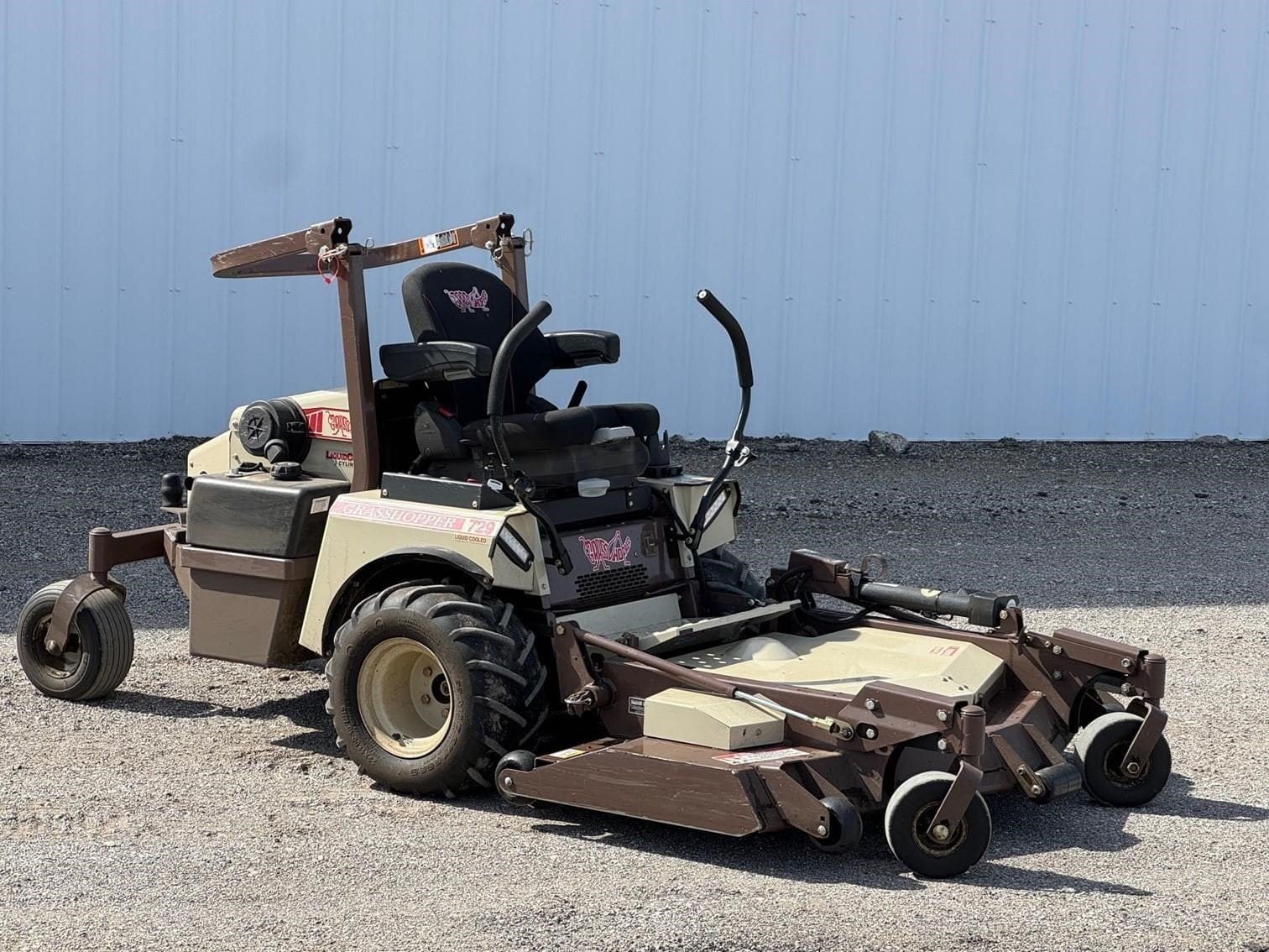 2019 Grasshopper 729T Equipment Image0