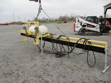 Main image GrassWorks Manufacturing Weed Wiper