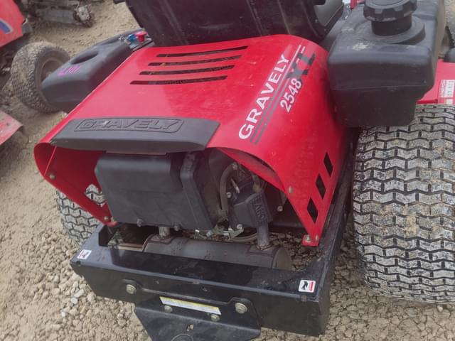 Image of Gravely ZT2548XL equipment image 4