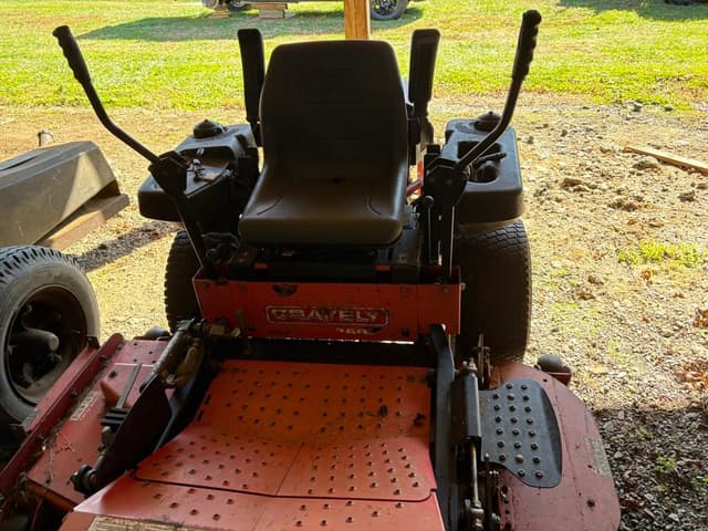Image of Gravely 260Z equipment image 2