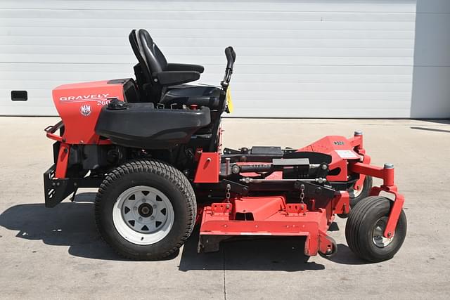 Image of Gravely 260Z equipment image 1